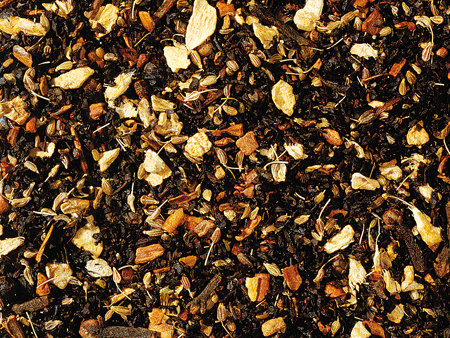 Spicy Chai Gewürzteemischung mit schwarzem Tee, aromatisiert (Zimt- /Kardamom-Note)